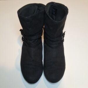 Lower East Side Ankle Boots Women's 6.5 Black Suede Round Toe
